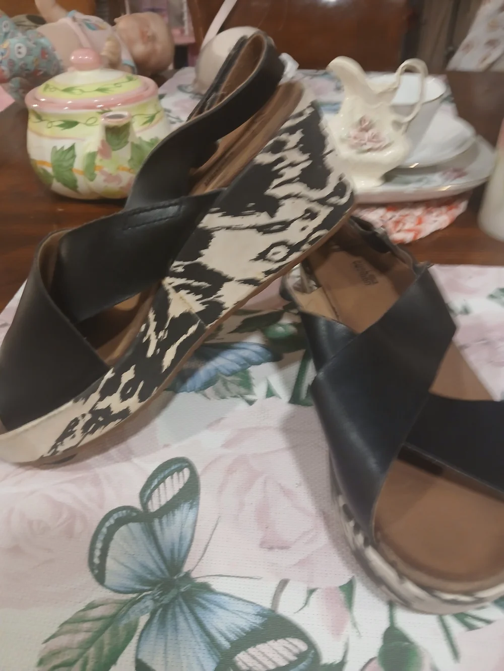 Clarks Black Crisscross Wedge Sandals with Patterned Sole